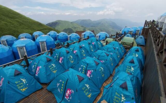 Wugong Mountain Jinding Tent Camp