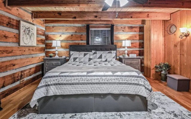 Hidden Acres Lodge 3 Bedroom Cabin