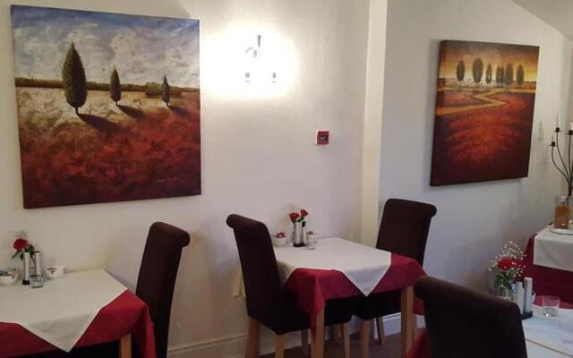 Abbeydale Hotel