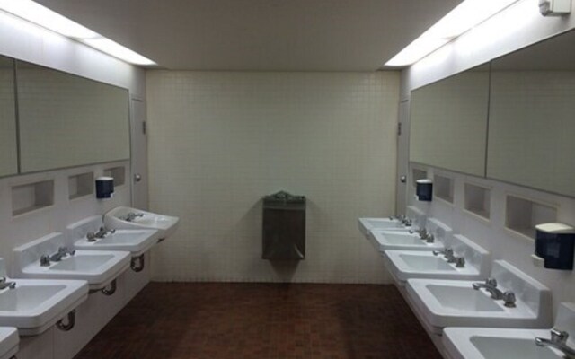 University of Toronto - Wilson Hall Residence
