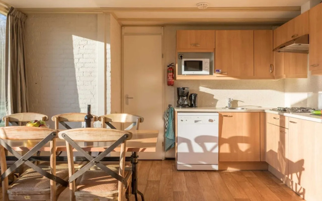 Bungalow in Green Haven of the Netherlands