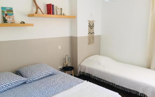 RDC dans maison "ilolil" a 1km plage de la Coudoulière