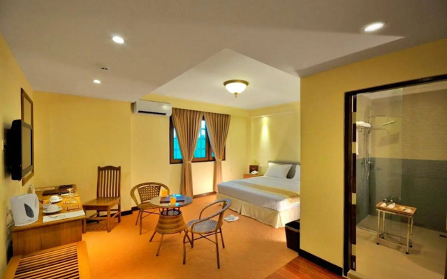 Royal Golden View Hotel