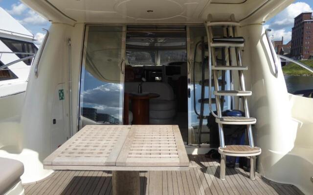Rhein Yacht Lexa