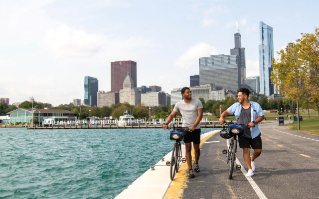 Holiday Inn & Suites Chicago - Downtown by IHG