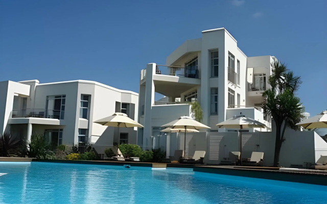 Diaz 15 House on the Bay