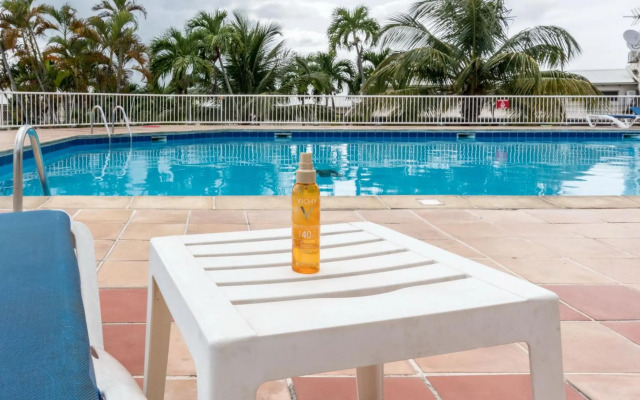 Studio, Piscine Et Vue Mer A La Marina