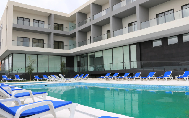 Monte Lírio Hotel