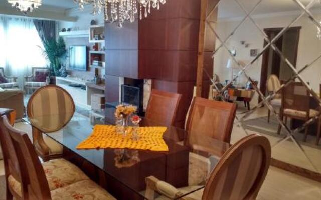 Lindo apartamento no centro de Canela