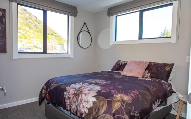 New Arrowtown Home, Complete comfort