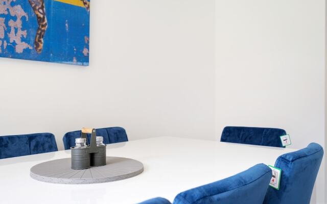 Modern 5 Bedroom 3 Bath Hse Aylesbury