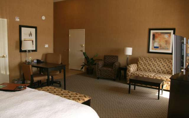 Hampton Inn & Suites Barstow