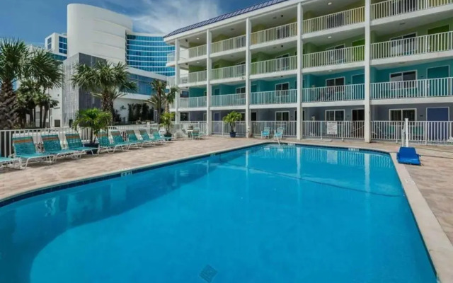 Pelican Pointe Clearwater Beach Hotel