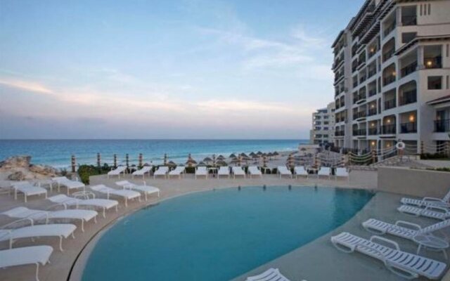 Royal Select at Grand Park Royal Cancun-All Inclusive-Adults Only