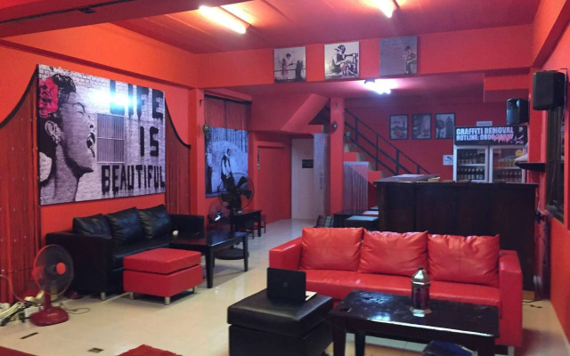 Red Boutique Hostel