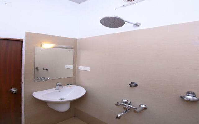 OYO 11374 Hotel Pearl View Residency