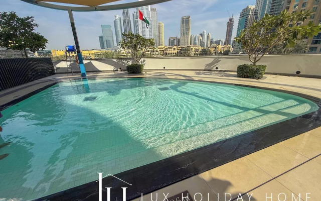 LUX The Grande Signature Skyline Suite 2