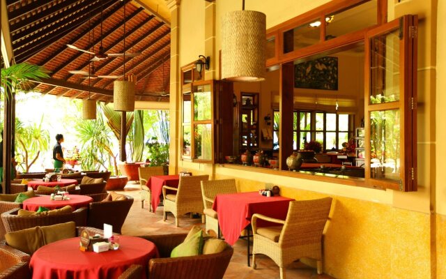 Anise Hotel & Restaurant