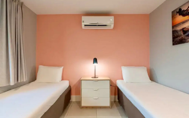 Las Islas Condominiums