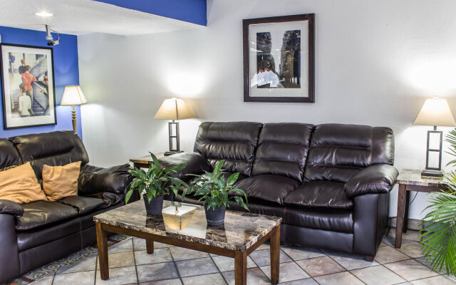 Red Roof Inn Greenville, NC