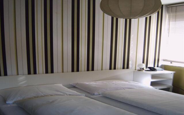 Dom Hotel