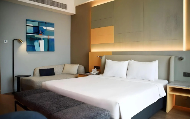 M World Hotel