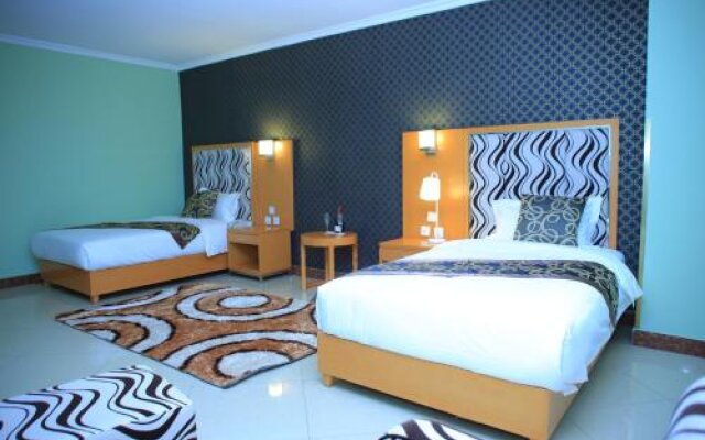 Yebo Hotel  Spa