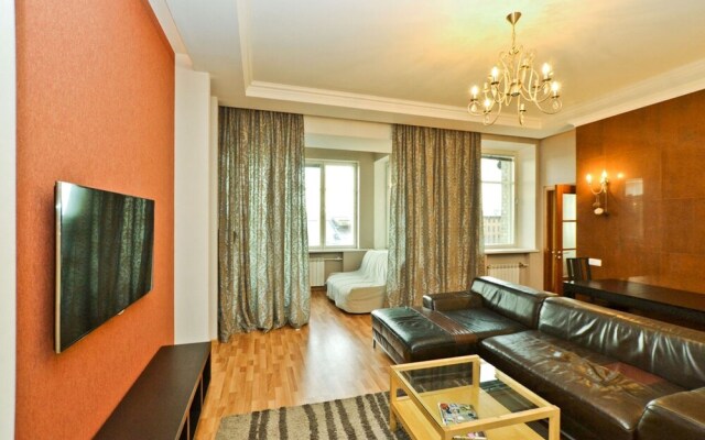 Apartment in Kirochnaya