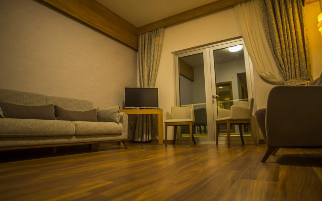 Parion Hotel