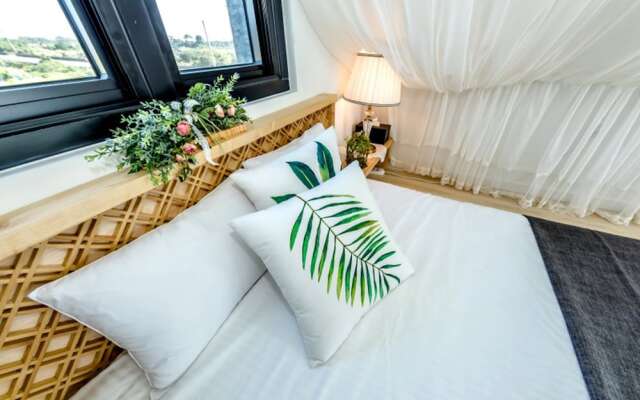 On The Beach Pension