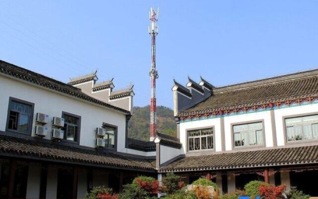 Qinshuiwan Holiday Hotel (Ninghai Wujia Manor)