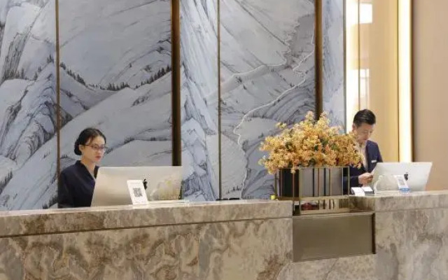 Stay International Hotel