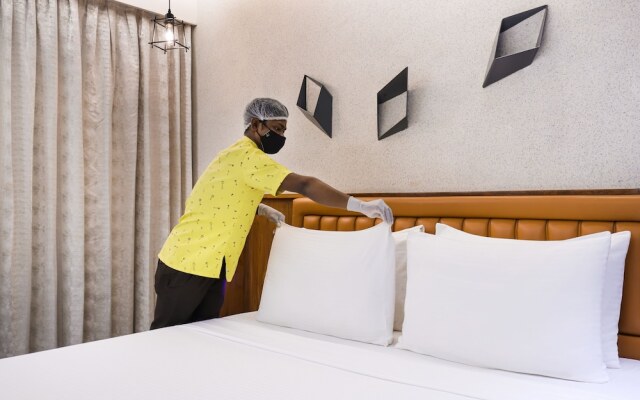 Capital O 18257 Antarim Express