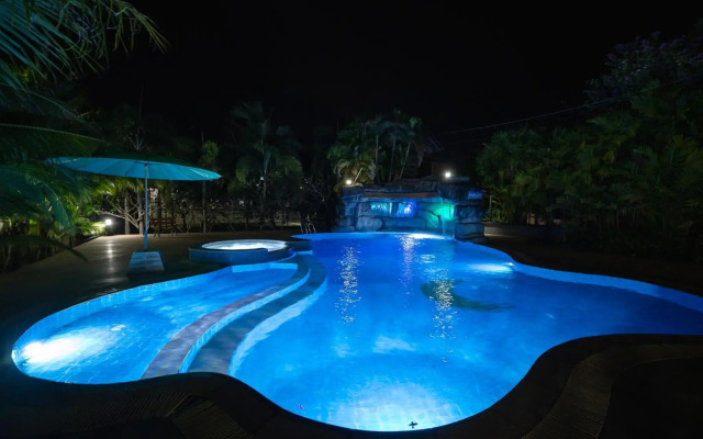 Baan Faa Talaychan Resort