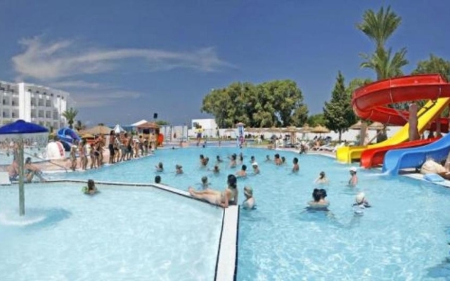 Palmyra Holiday Resort & Spa