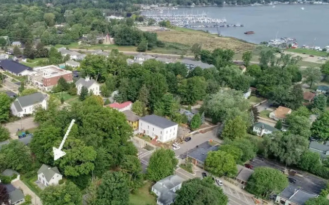 Downtown Douglas Coach House