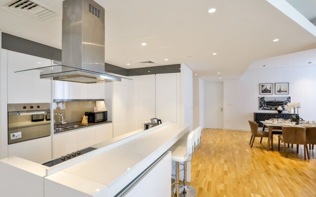 Driven Holiday Homes-Blue Waters Building4