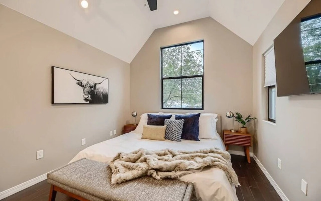 Eastside Escape By Boutiq
