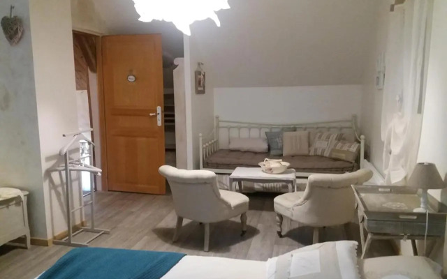 Le Clau Des Cerisiers