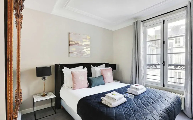 Authentic Apartment - 1br/4p - Near the Louvre