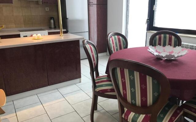 Villa Mina Kladovo, entire charming house with 5 bedrooms