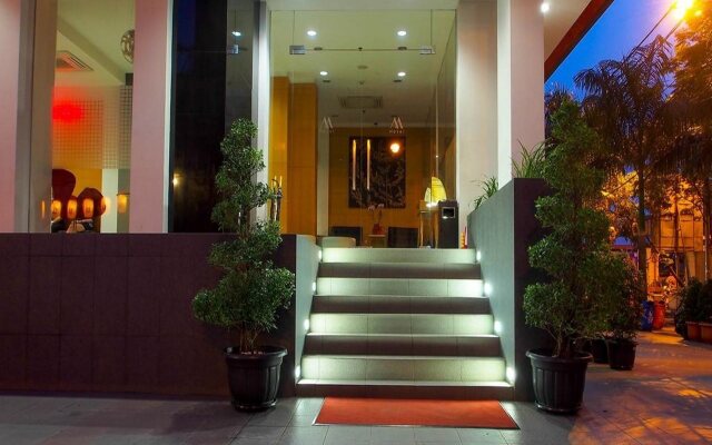 M Hotel Jakarta