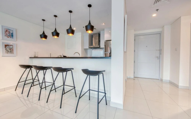 Maison Privee - Aesthetic Apt w/ Stunning Vw in Luxurious Building