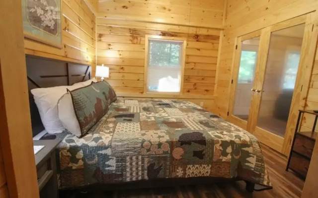 282 Cozy Cub 1 Bedroom Cabin