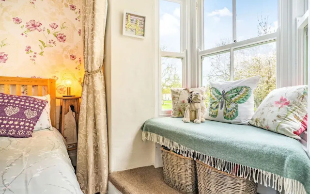 Wayside Cottage