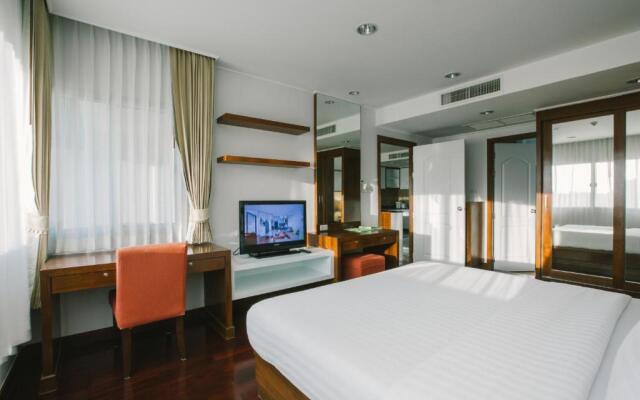 Jasmine Resort Hotel & Serviced Apartment