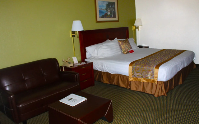 Ramada By Wyndham Temple Terrace/Tampa North