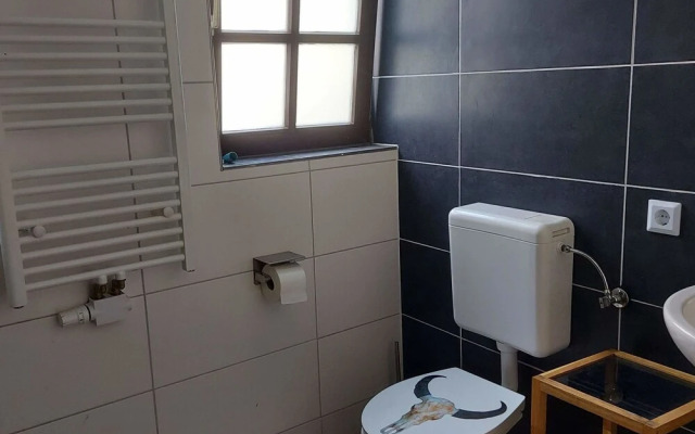 An der Dorfkirche Hehlen