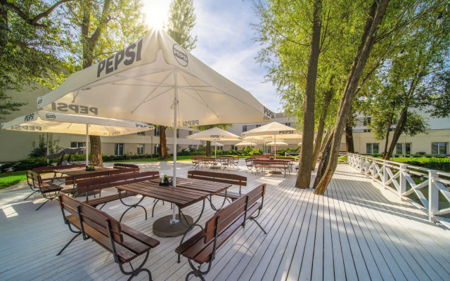 Отель Green Garden