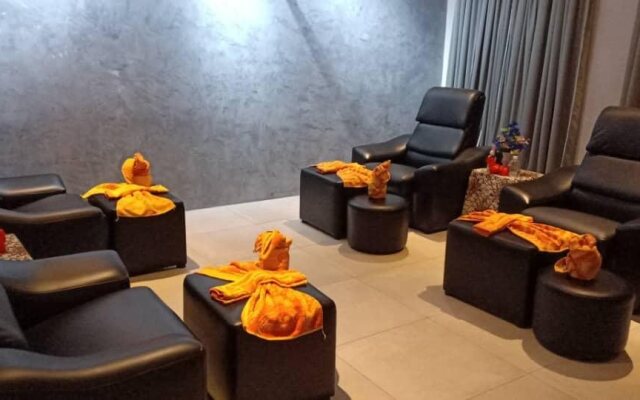 Twin Star Hotel